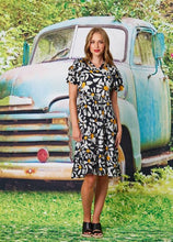 Load image into Gallery viewer, Daisy Printed Dress
